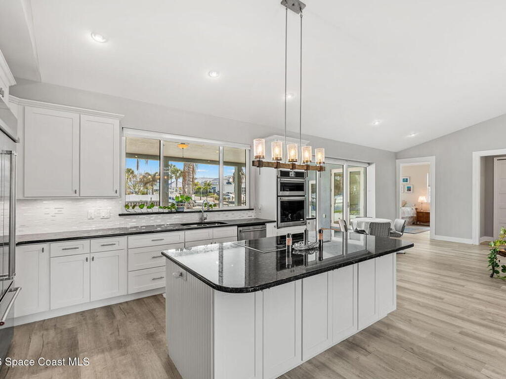 112 Cat Cay Lane, Indian Harbour Beach, FL 32937