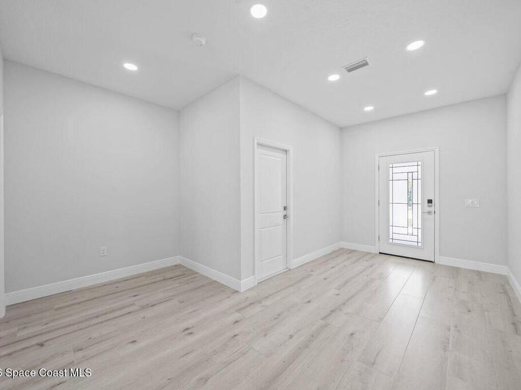 276 Dorset Drive, West Melbourne, FL 32904