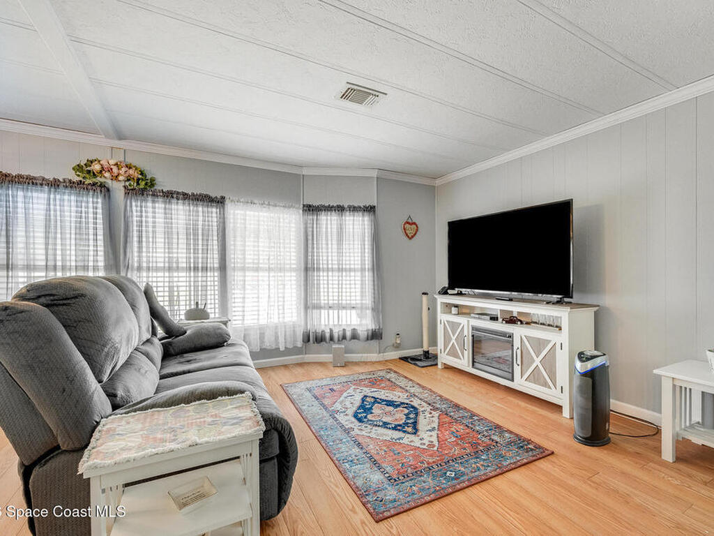 1930 Live Oak Street, Palm Bay, FL 32905