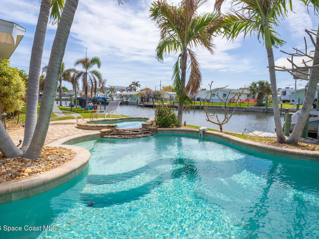 511 Eleuthera Lane, Indian Harbour Beach, FL 32937