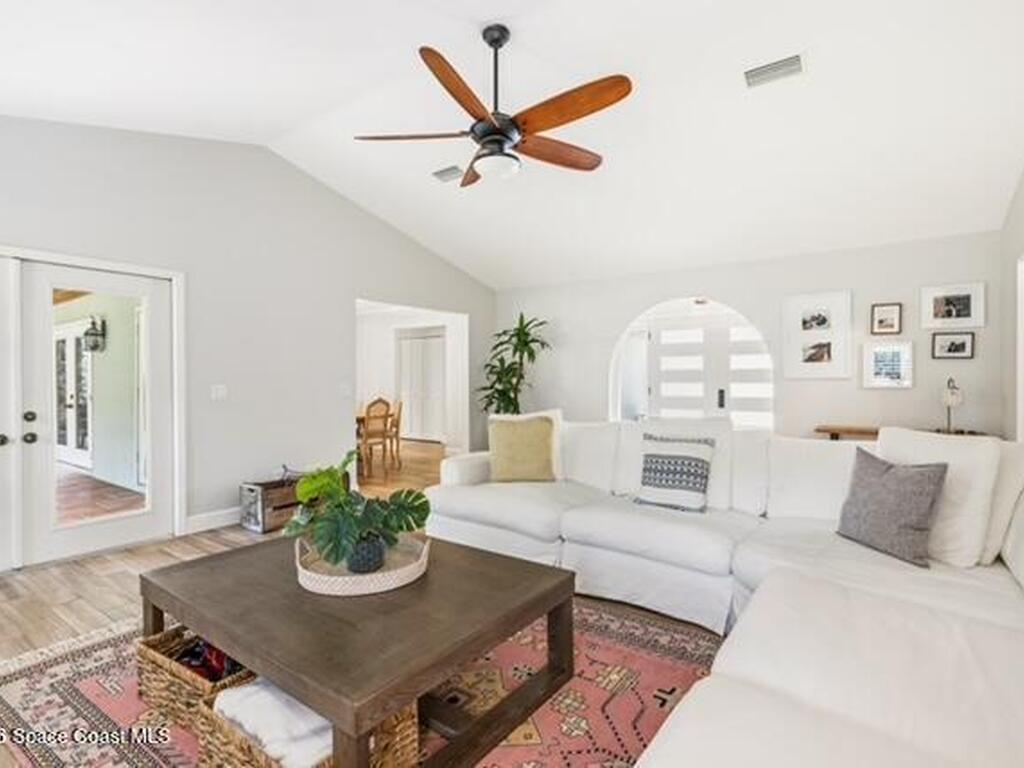 1240 40th Avenue, Vero Beach, FL 32968