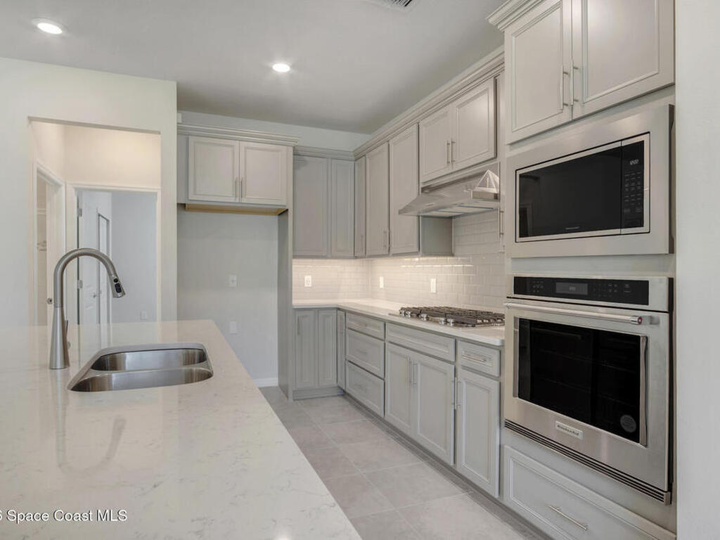 10369 Park Estates Avenue, Orlando, FL 32836