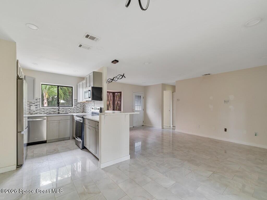 1846 24th Place, Vero Beach, FL 32962