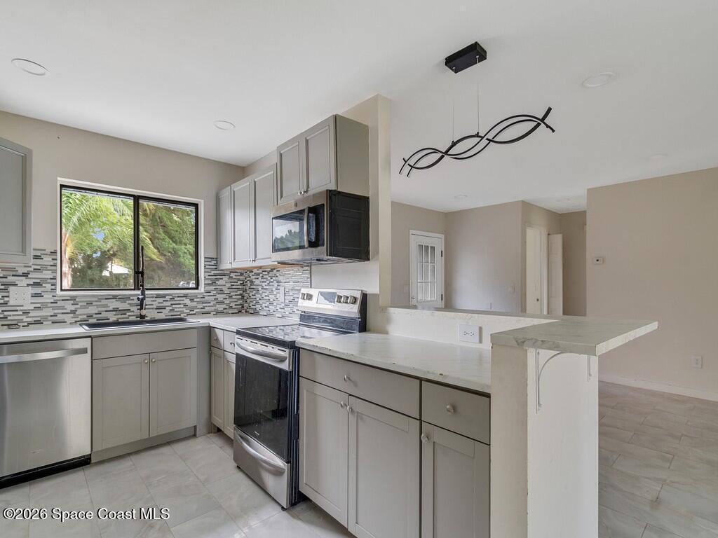 1846 24th Place, Vero Beach, FL 32962
