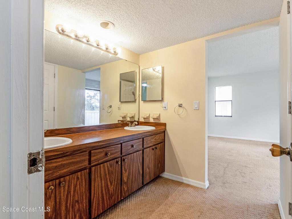1928 Dipol Courtway, Titusville, FL 32780