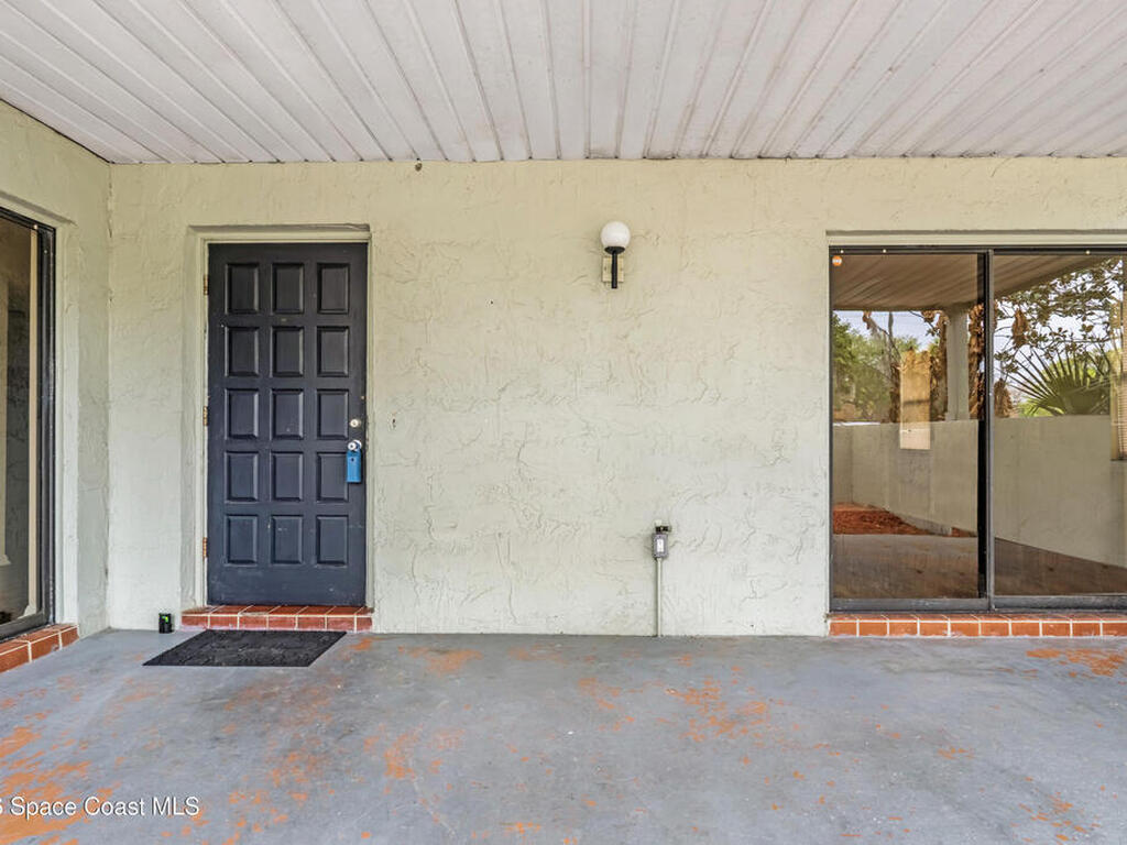 1928 Dipol Courtway, Titusville, FL 32780