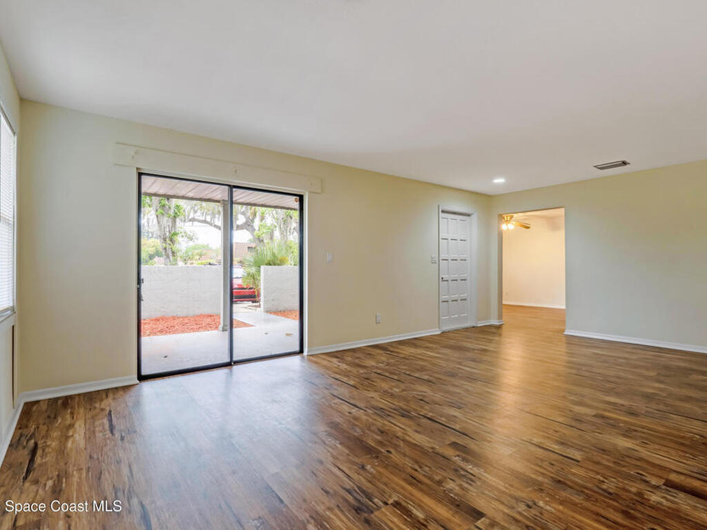 1928 Dipol Courtway, Titusville, FL 32780