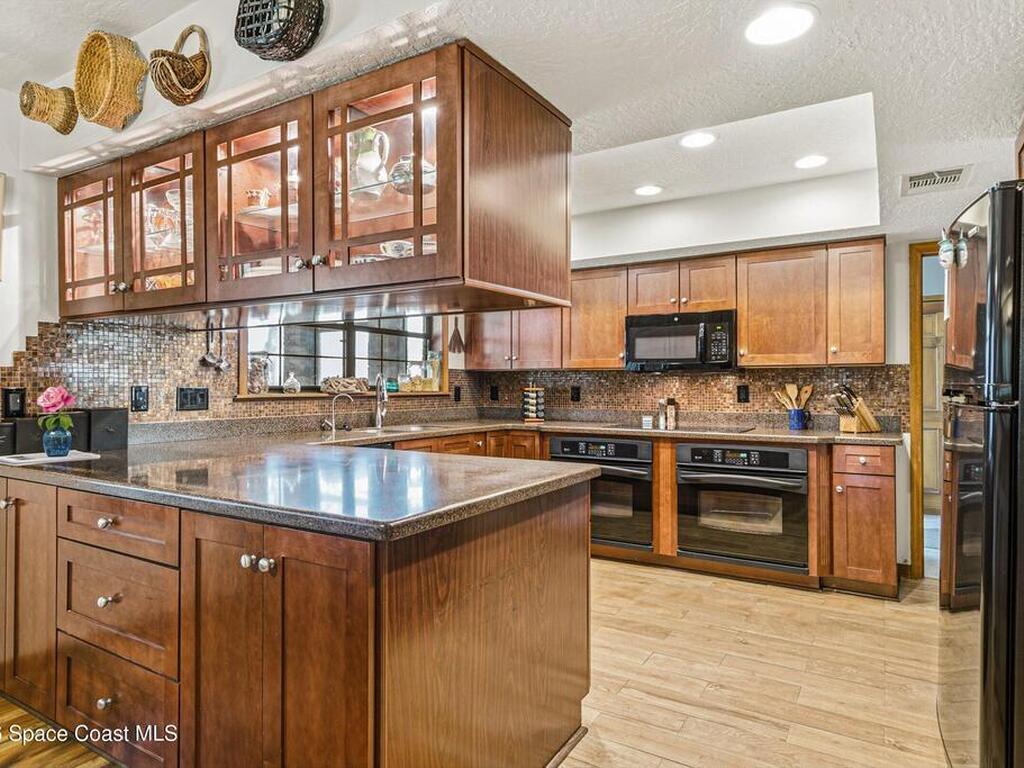 3453 Willowwood Drive, Melbourne, FL 32904
