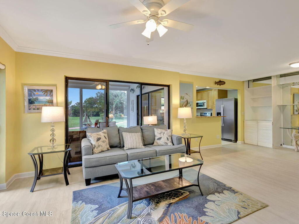 3209 S Lakeview Circle, Fort Pierce, FL 34949