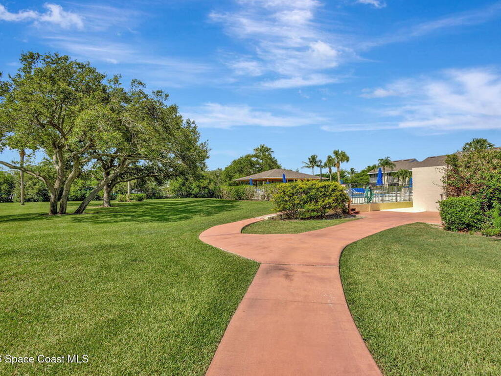 3209 S Lakeview Circle, Fort Pierce, FL 34949