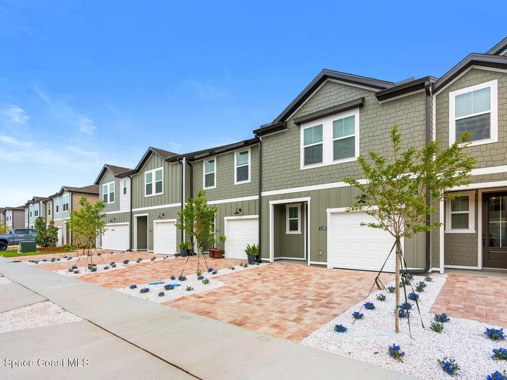 1249 Bluewater Lane, Rockledge, FL 32955