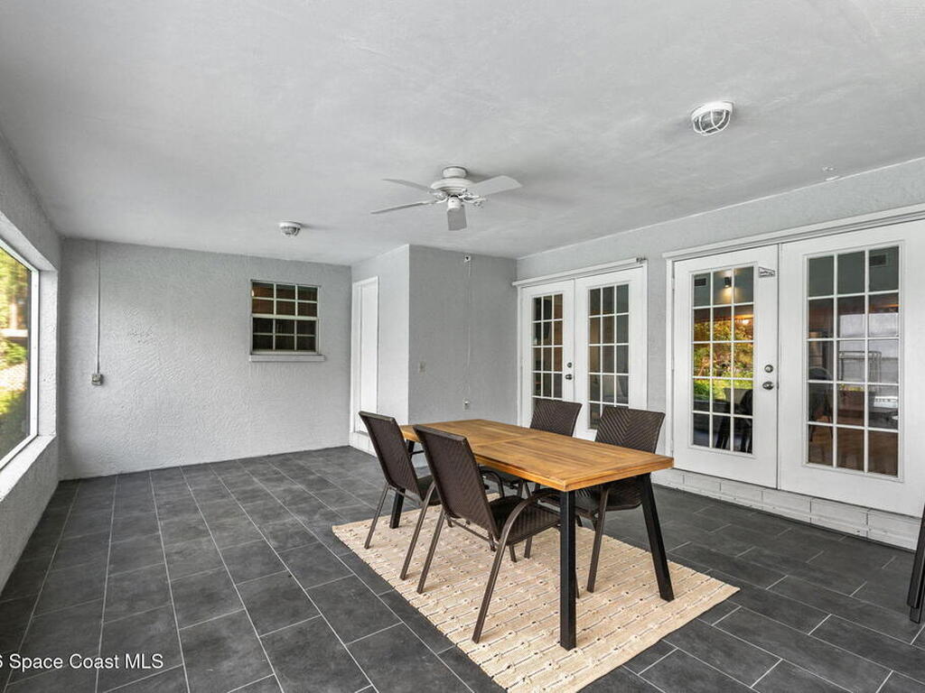 975 Oak Street, Merritt Island, FL 32953