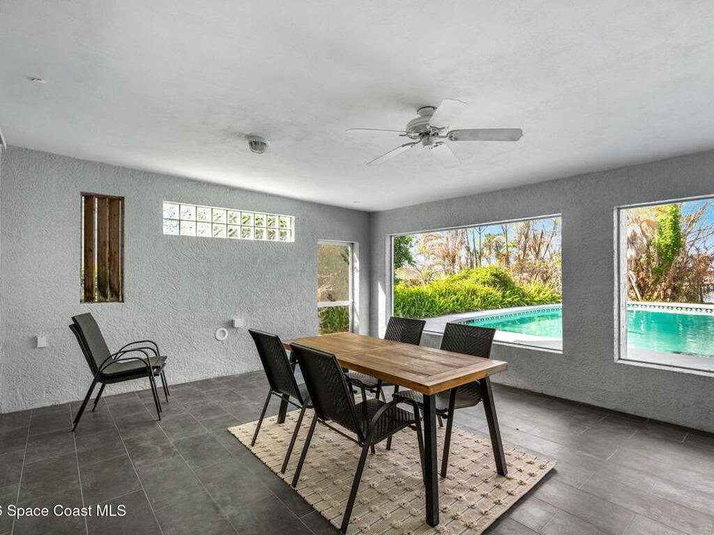975 Oak Street, Merritt Island, FL 32953