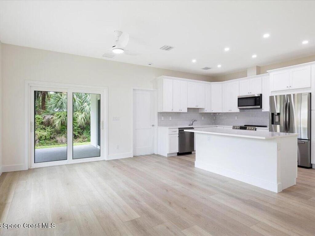 2376 28th Avenue, Vero Beach, FL 32968