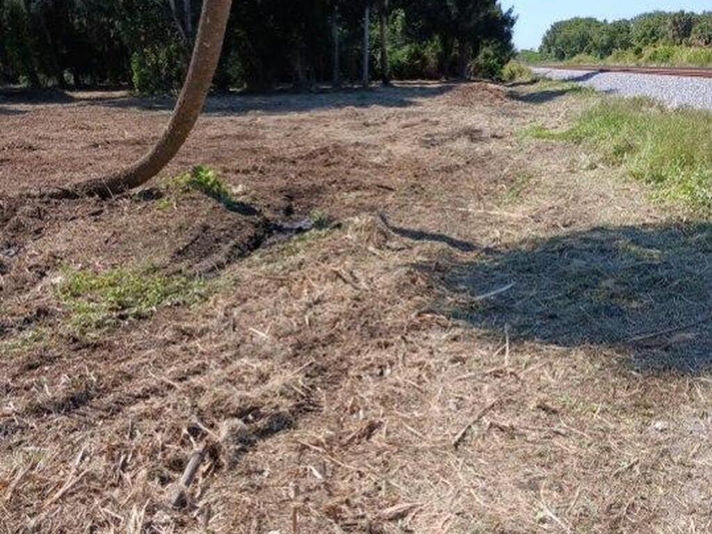 3832 Valkaria Road, Malabar, FL 32950