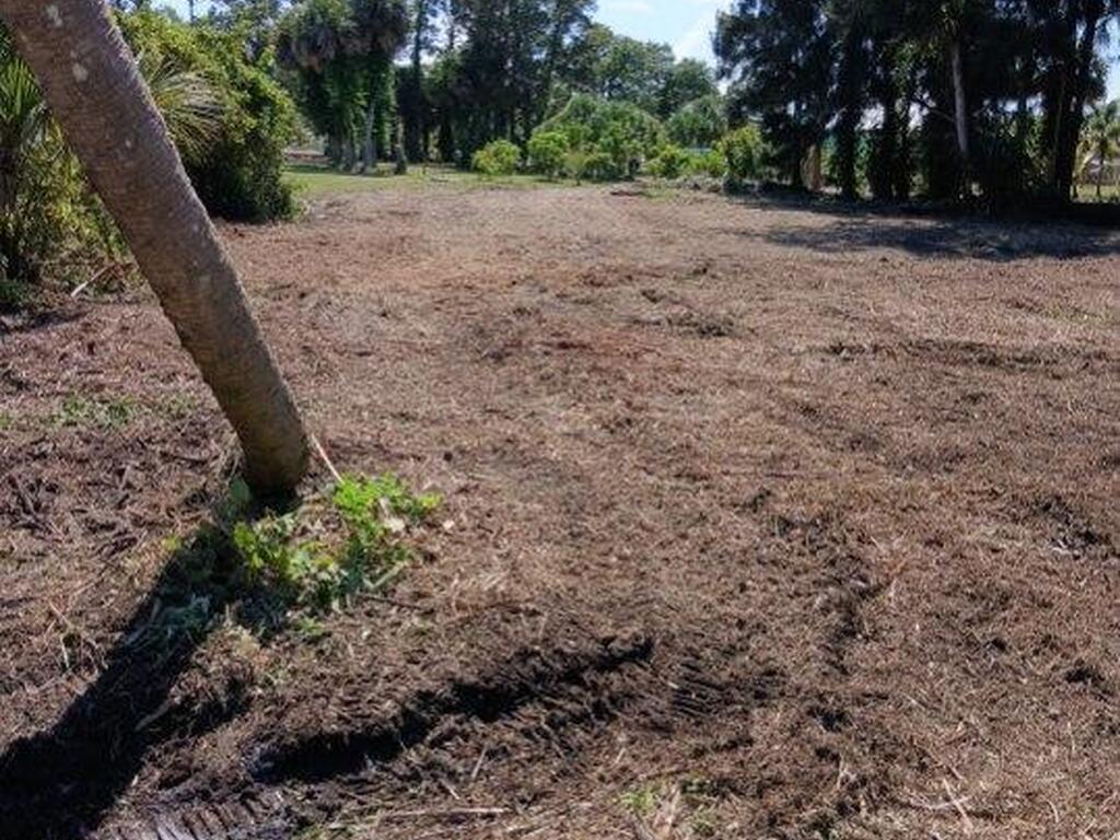 3832 Valkaria Road, Malabar, FL 32950