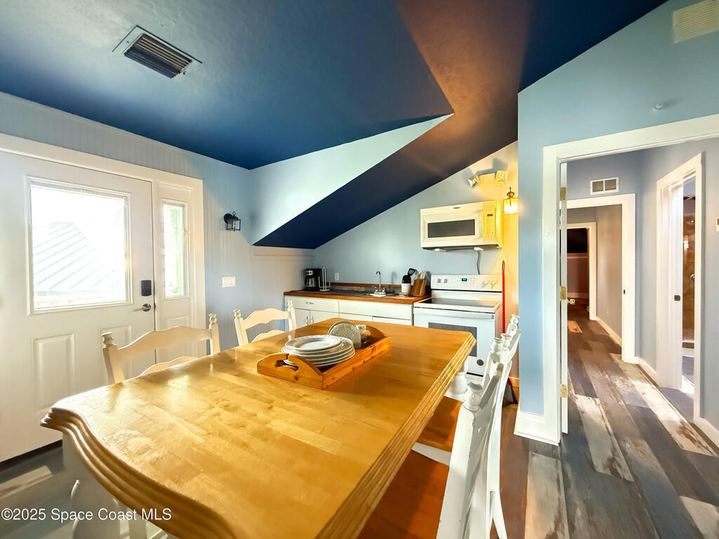 973 N Harbor City Boulevard, Melbourne, FL 32935