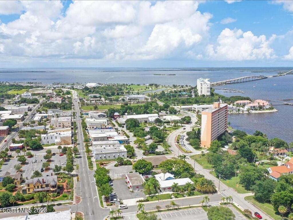 2250 S Hopkins Avenue, Titusville, FL 32780