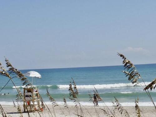 190 Paradise Boulevard