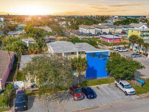 7521 Magnolia Avenue