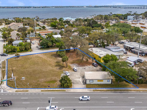 1987 N Harbor City Boulevard