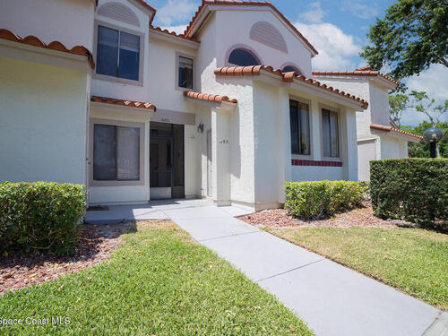 1095 Country Club Drive