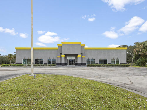 2705 N Harbor City Boulevard