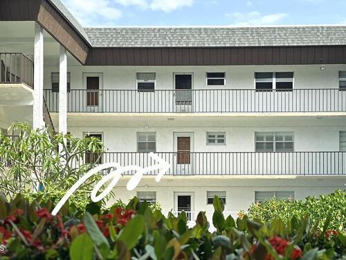 725 Port Malabar Boulevard