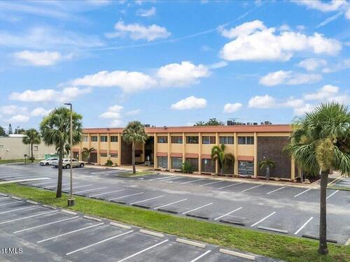 1395 N Courtenay Parkway