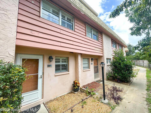 2499 Country Club Drive