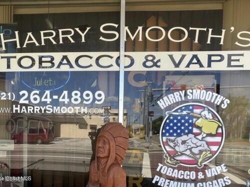 221 S Hopkins Avenue