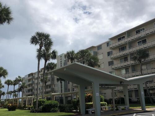 2020 N Atlantic Avenue, Cocoa Beach, FL 32931