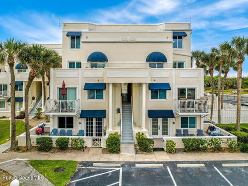 8600 Ridgewood Avenue