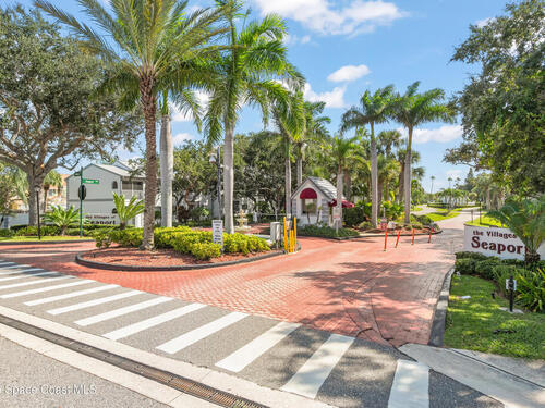 171 Seaport Boulevard