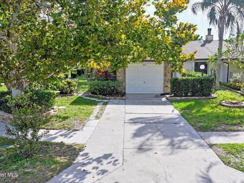 802 Poinciana Street