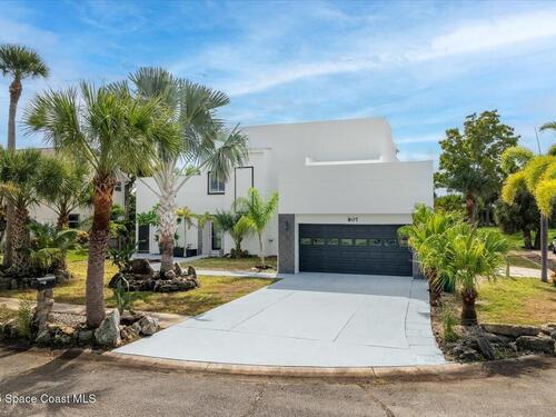 807 W Central Boulevard