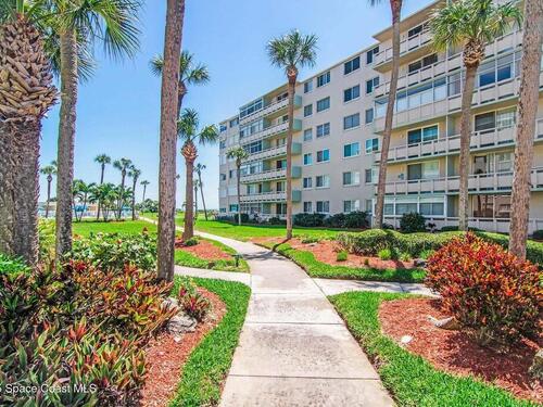2020 N Atlantic Avenue, Cocoa Beach, FL 32931