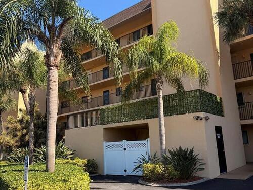 555 Jackson Avenue, Cape Canaveral, FL 32920