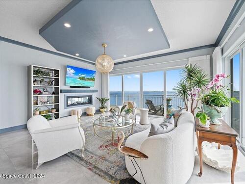 1465 S Harbor City Boulevard