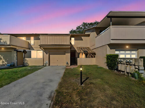 1904 Cashew Courtway