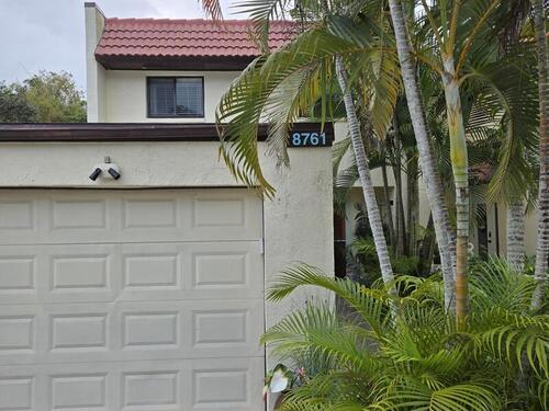 8761 Ilex Court