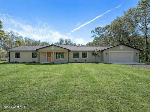 4105 Citrus Boulevard