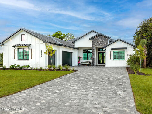 8350 Waxwing Cr Circle