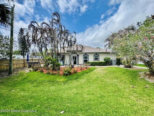 101 Majestic Bay Avenue