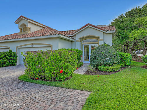 879 Aquarina Boulevard