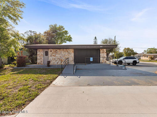 111 N Fiske Boulevard