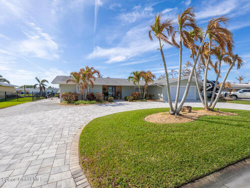 511 Eleuthera Lane