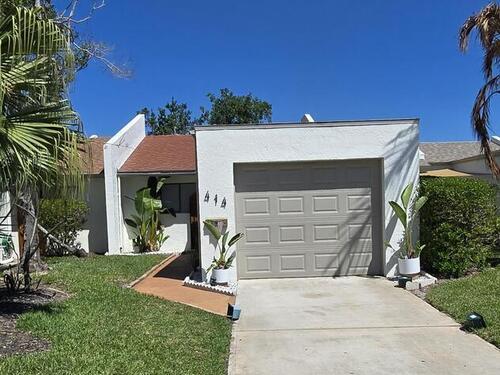 414 Hawthorne Court